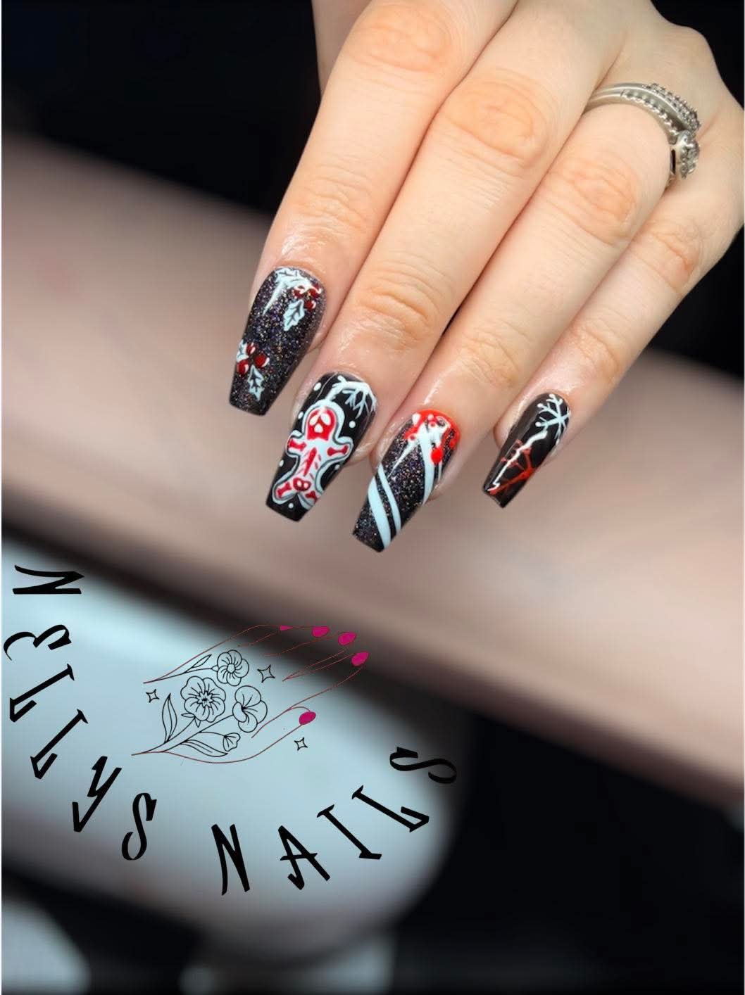 Almond-shaped nails with subtle shimmer